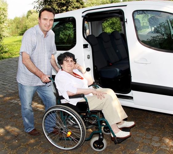 Gurney, Wheelchair Van, and Shuttle Services Simi Valley