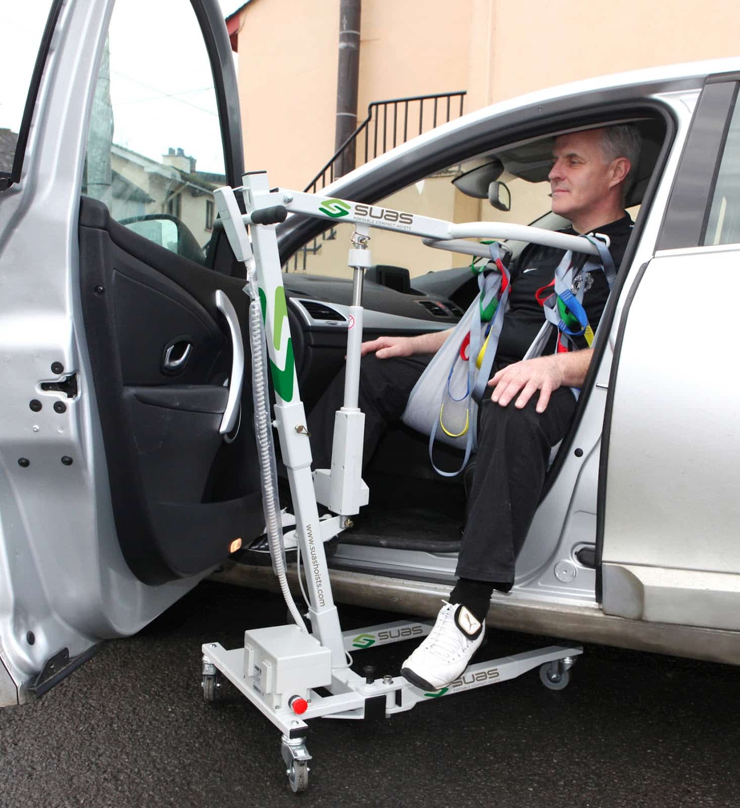 Mobility Products for Disabled People: Suas Portable Hoists